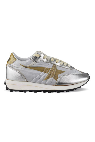 Sneakers running marathon - running,